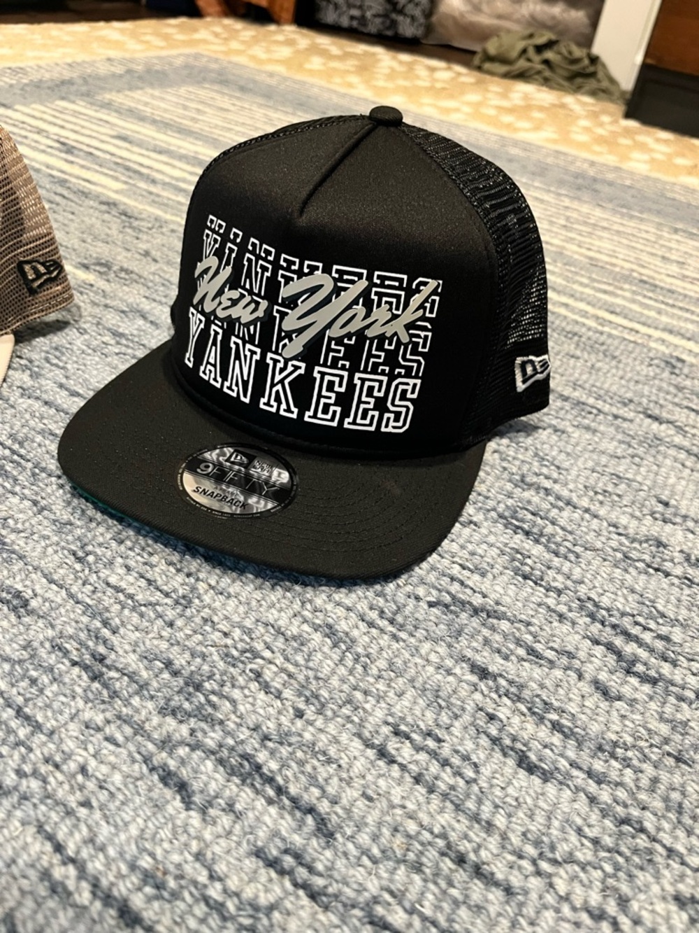 Yankees New Era Black New York Yankees Snapback Hat